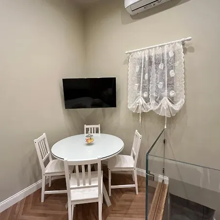 Mafy's House * نابولي